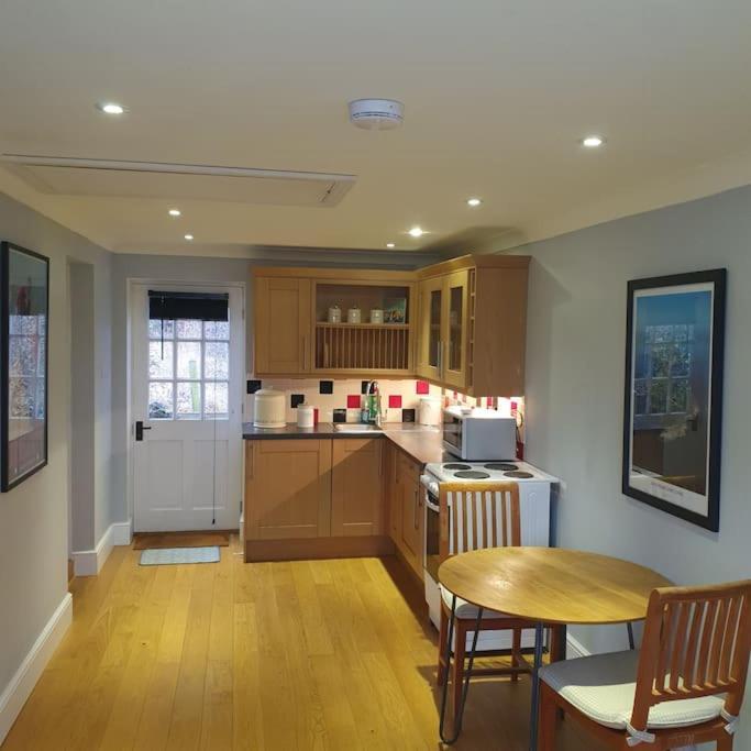 Brook House Apartment Bunbury Екстериор снимка